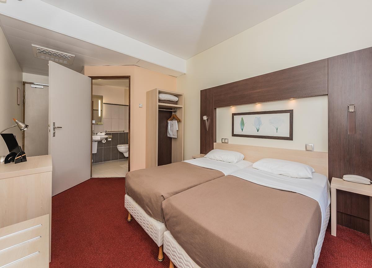 Hostellerie Saint Vincent Beauvais Aeroport Dış mekan fotoğraf